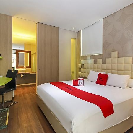 Reddoorz Plus Near Tugu Jogja Yogyakarta Ngoại thất bức ảnh