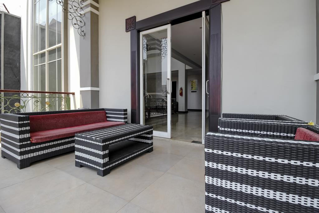 Reddoorz Plus Near Tugu Jogja Yogyakarta Ngoại thất bức ảnh